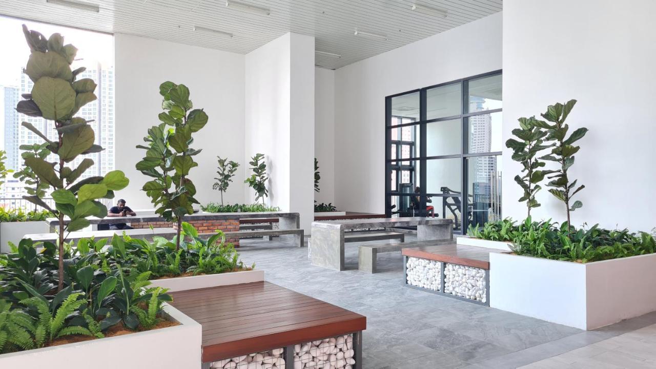 Chambers Serviced Suites Klcc By Cozy Stay 吉隆坡 外观 照片