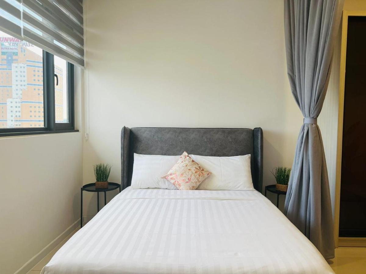 Chambers Serviced Suites Klcc By Cozy Stay 吉隆坡 外观 照片
