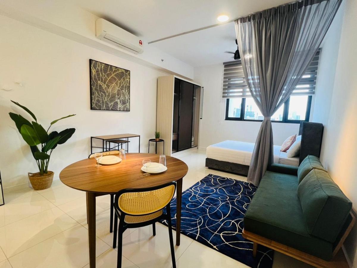 Chambers Serviced Suites Klcc By Cozy Stay 吉隆坡 外观 照片